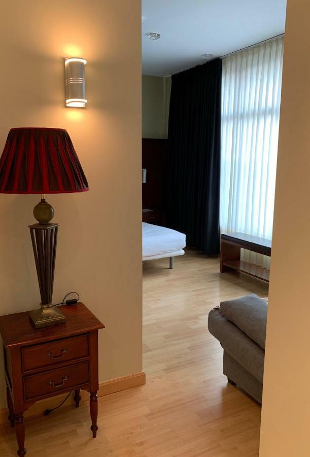 Hotel Arcea Villaviciosa Kültér fotó